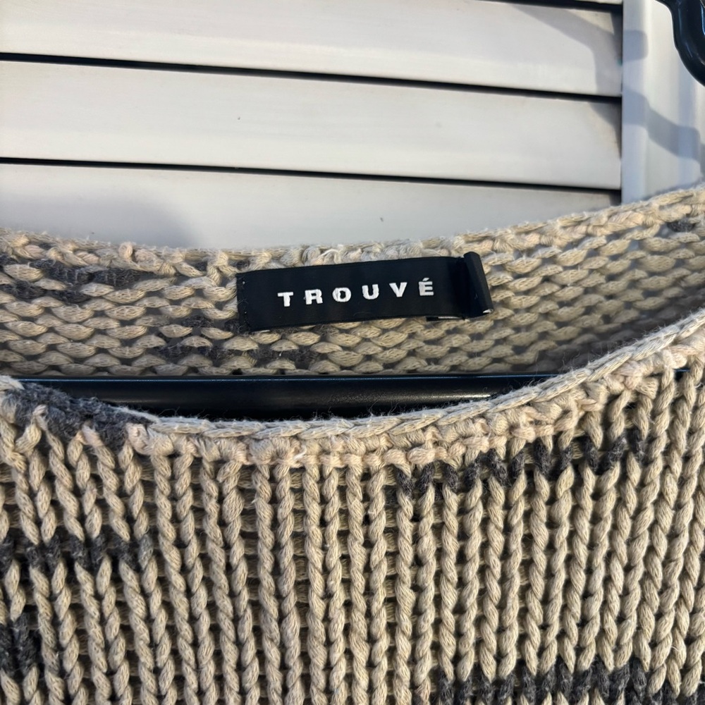 Cropped sweater - Picture 6 of 6
